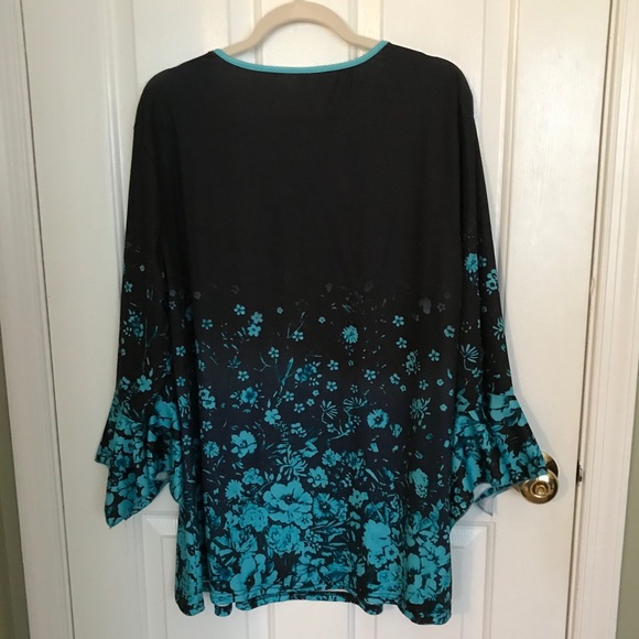 ๐3xHP๐NWOT Black Border Floral Top XXL - Picture 2 of 5